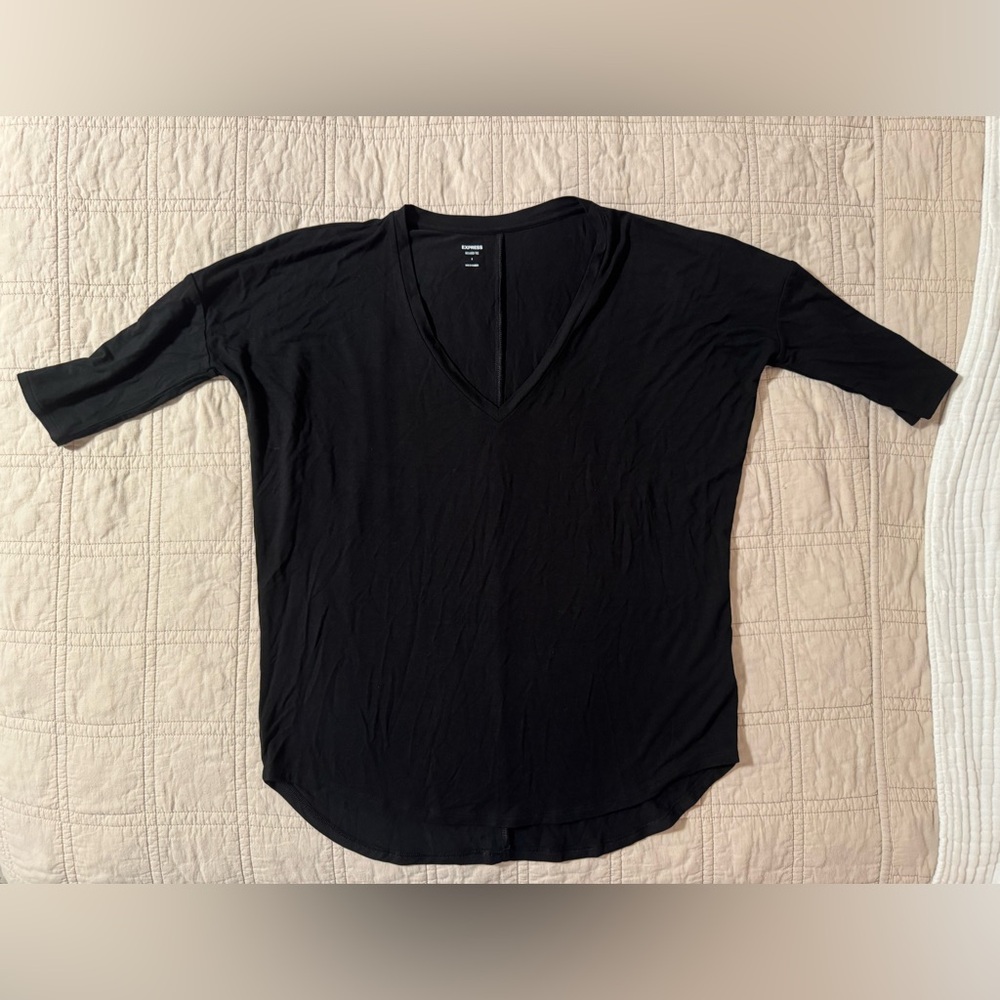 Express relaxed tee NWOT